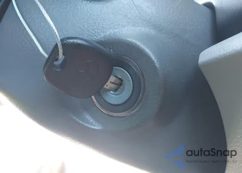 2010 Toyota Camry z USA, uszkodzony, nr VIN 4T4BF3EK0AR014852